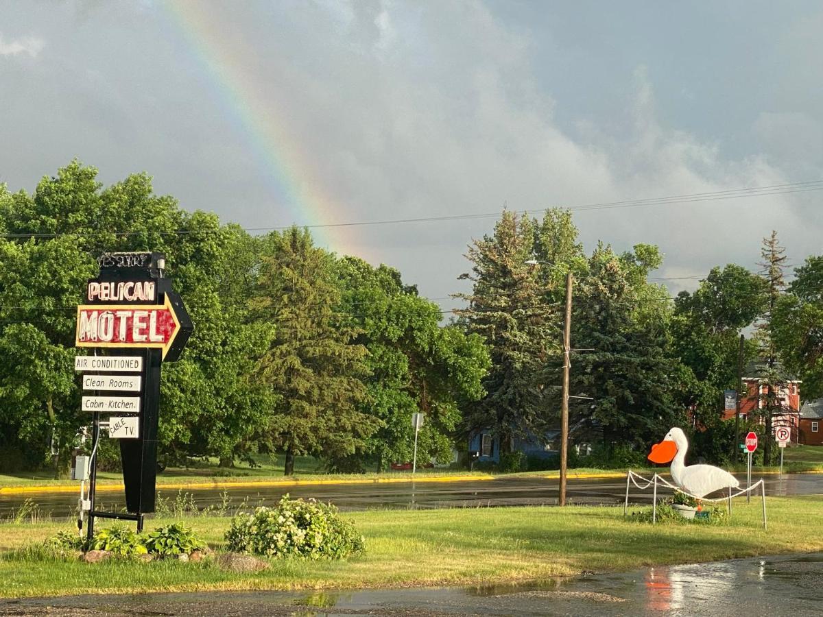 Pelican Motel Pelican Rapids Exterior foto